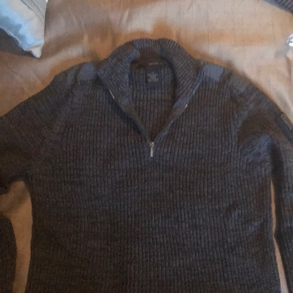 Calvin Klein Other - Men’s size large Calvin Klein sweater
